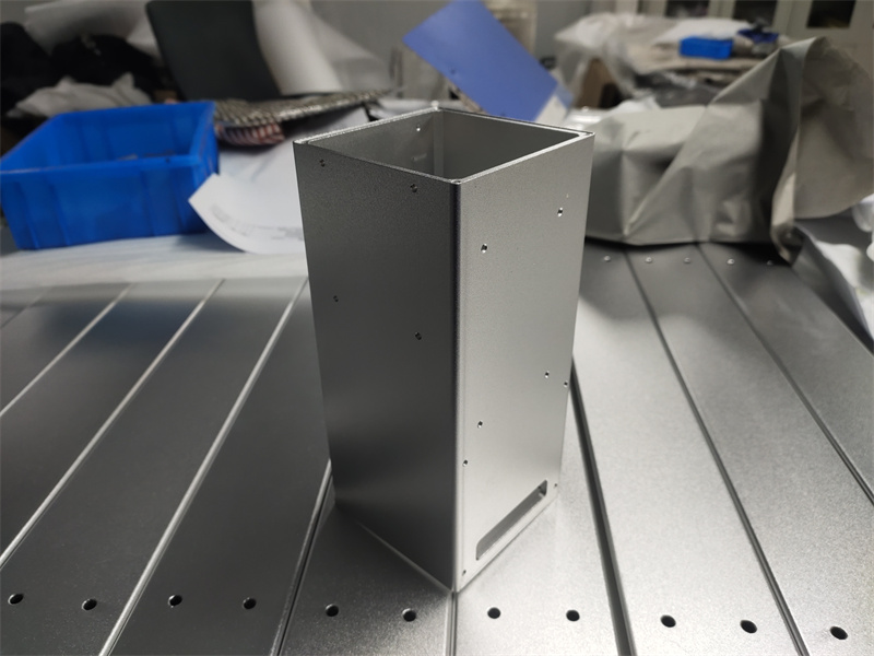 工業(yè)鋁型材CNC加工
