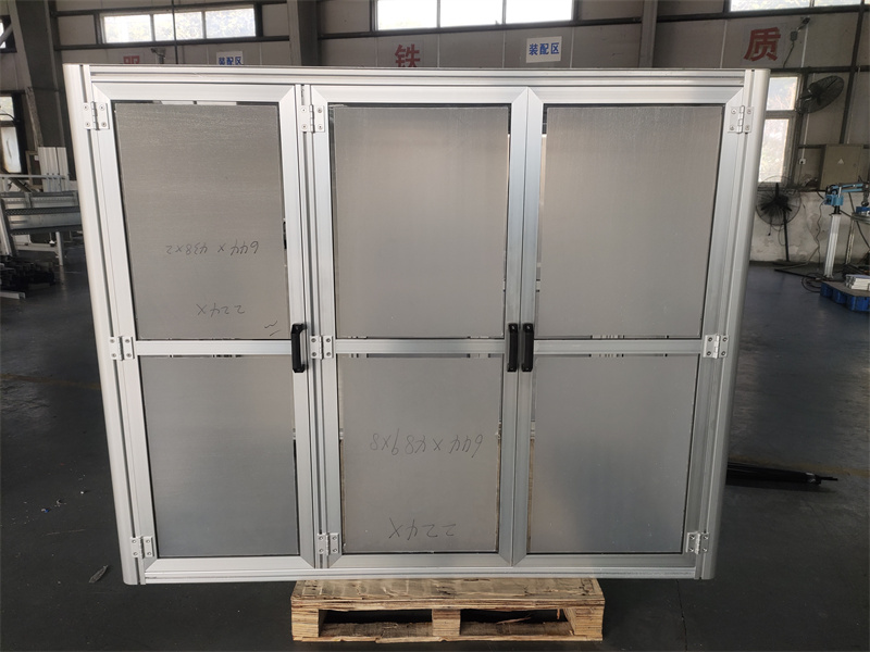 工業(yè)防弧光屏鋁型材防護(hù)罩